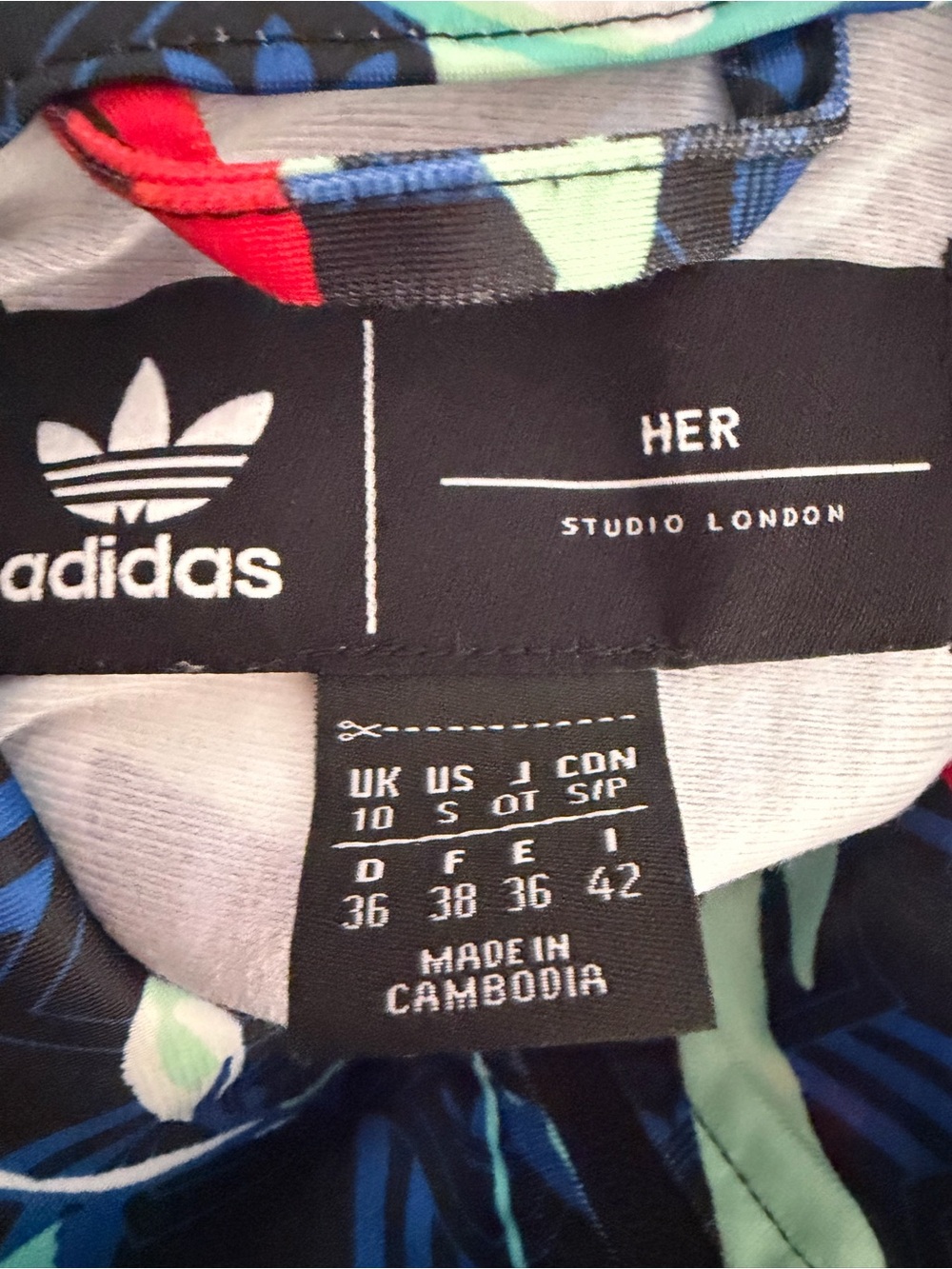 Adidas floral track suit size top small bottom xsmall - Picture 9 of 9